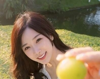 甜美笑容疗愈人心 有恋爱的感觉