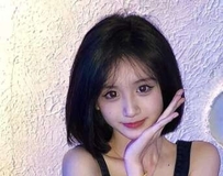 那逆天的美腿曲线让人呼吸困难