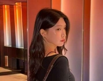 「高冷诱惑」！神级颜值狂扫全网心脏爆击