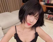 啦啦队女神壮壮征服韩国，成首尔时尚活动焦点！