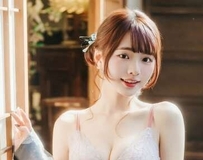 「日系甜心」现身！樱桃小嘴诱人嘟起 网友赞：恋爱了