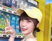 这回甜美白皙短发造型太犯规 美尻曲线超吸睛