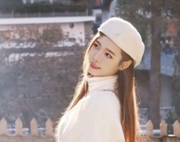 甜美颜值爆击！火辣深沟搭逆天长腿，让人目不转睛