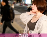 嘿，孩子們。胸部不是用來摸的，而是用來夾在你們小弟弟之間的！我兒子被她那既有男孩氣又有大胸的絕妙組合弄得硬得像石頭一樣，所以這位淘氣的老師用她的