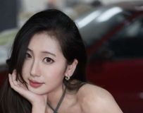 下班后这样穿！解扣辣装藏不住曲线，阳光下魅力炸裂