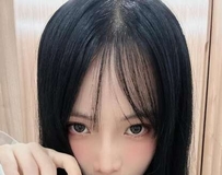 白皙巨乳深沟让人惊艳，私服解放「有料」曲线