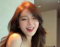 巨乳深沟比基尼诱惑