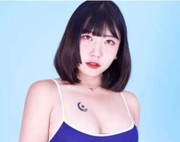 身材虽肉肉但有肉的地方超丰满 让人鼻血直流阿...