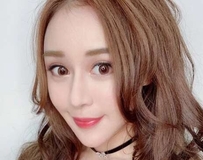 正妹饭友 莉娜Lena 超狂乳量就这样溢出..