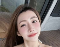 乌黑长发衬托绝美曲线电晕22万粉丝
