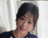 比基尼辣翻！白皙雪肌深沟曲线尽展 夏日女神风采爆棚