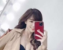 高颜值如天女下凡...气质模样让网友秒追踪！