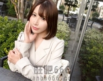 【42歲奇蹟】她看起來像20多歲！ 40歲的性技巧簡直是神乎其技，這位美艷女巫登場啦！ ！ ！一位前國際空服員展現了她精湛的口技。這位空姐高潮迭