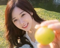 甜美笑容疗愈人心 有恋爱的感觉