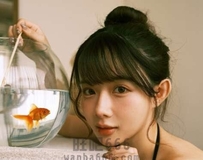 「私藏美照」曝光！絕美側顏配上精緻鎖骨 粉絲全嗨翻