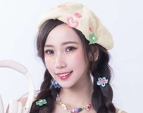 电音女神降临！火辣身姿挑战视觉震撼