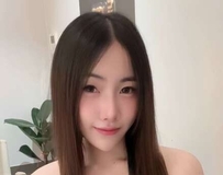 海滩比基尼太犯规！白皙身材曲线毕露众人惊呆