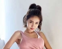 清纯少女 笑容能勾魂 网友：看一眼就恋爱惹！