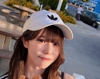 甜美现身！反差魅力大爆发 网惊：根本恋爱了